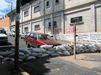 oaxaca-barricade-sm.jpg