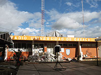 radio-universidad-nov06-sm.jpg